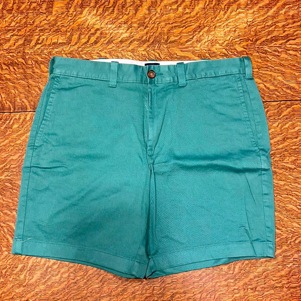 Men’s Green J. Crew Shorts - 7” Inseam